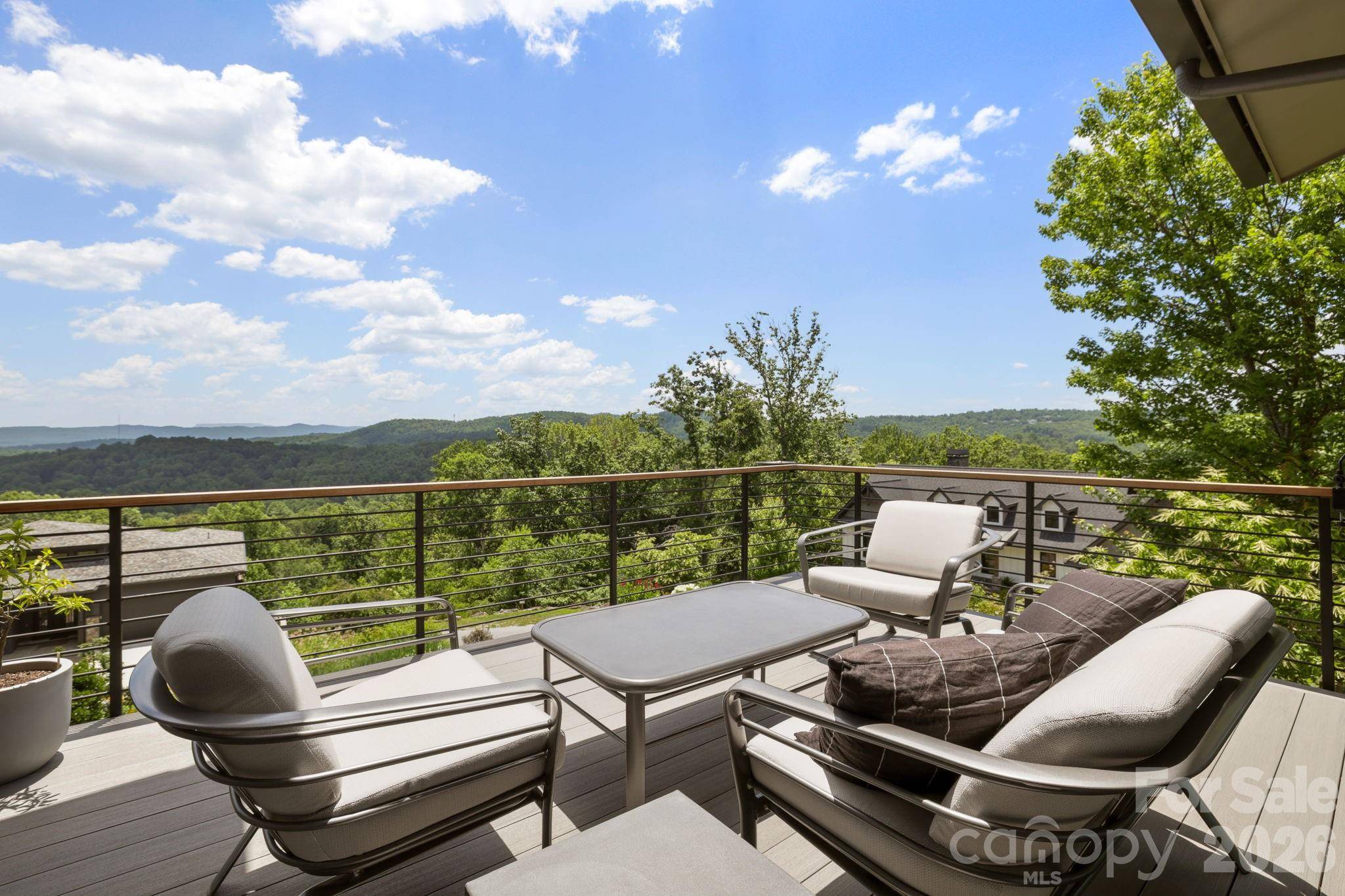 232 Curtain BLF, Hendersonville, NC 28791