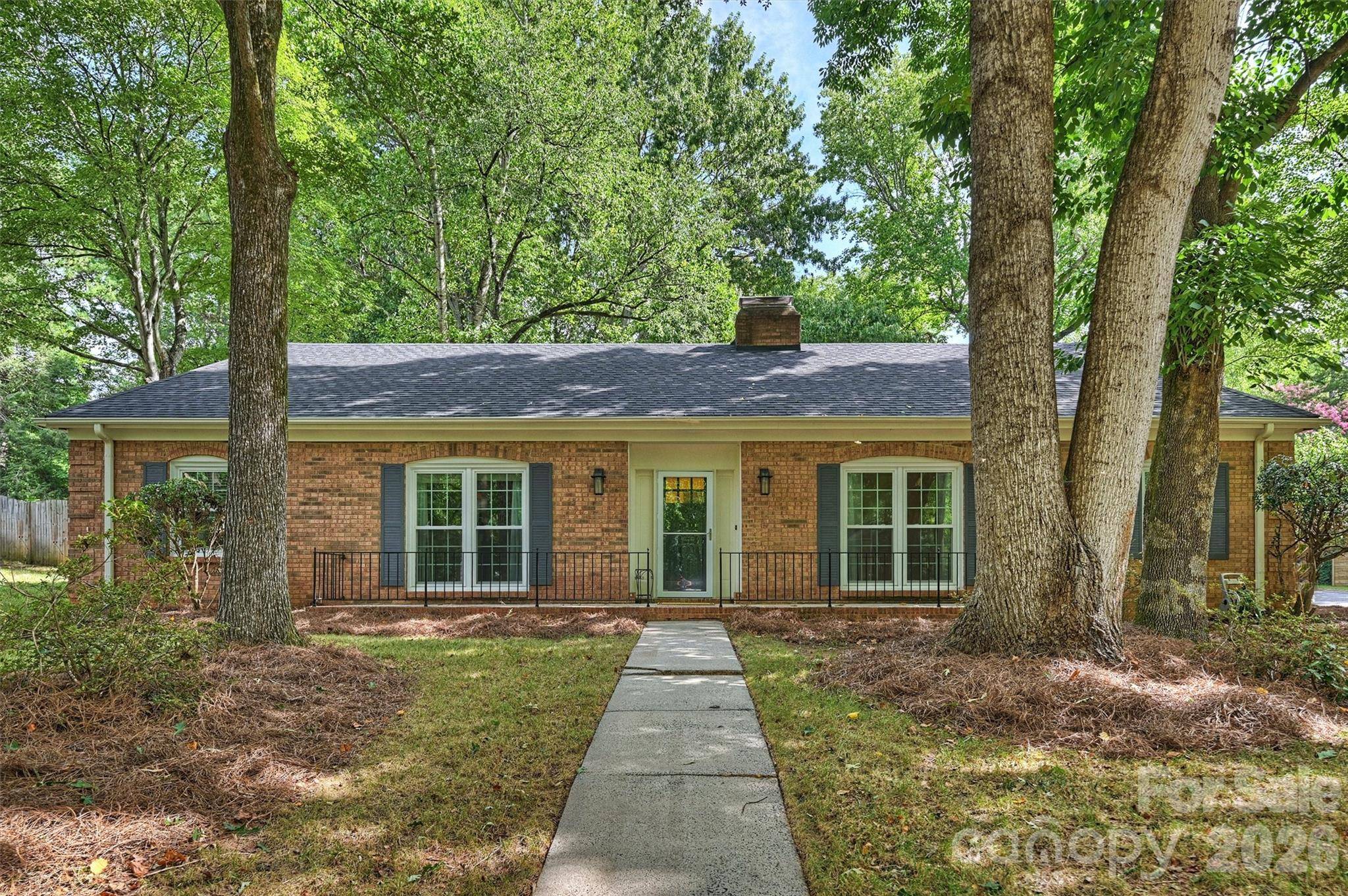 9301 Hinson DR, Matthews, NC 28105
