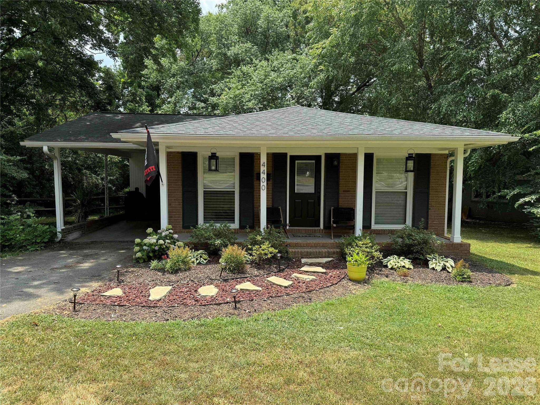 4400 Winedale LN, Charlotte, NC 28205