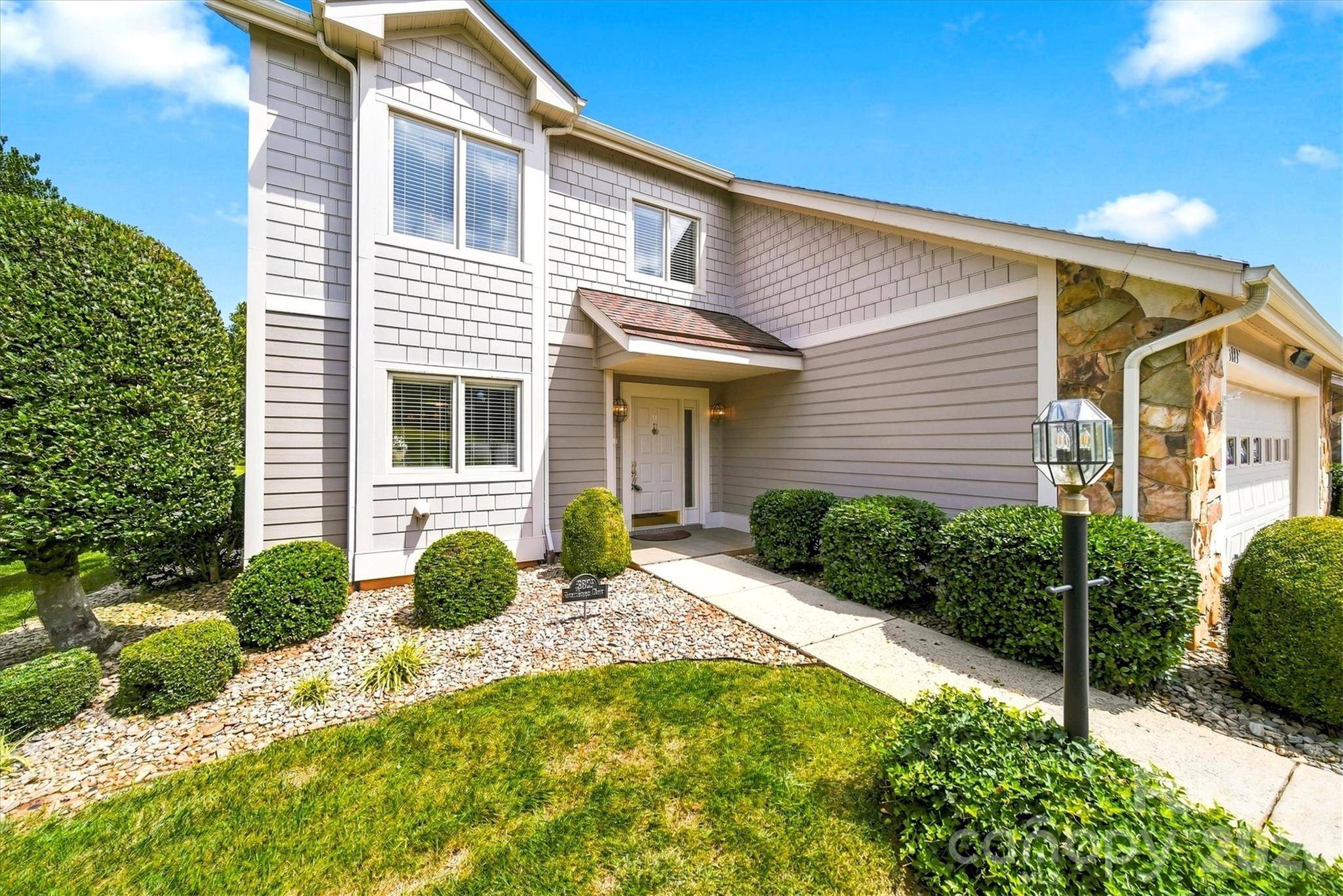 3823 ROCK BRIDGE DR NE, Conover, NC 28613