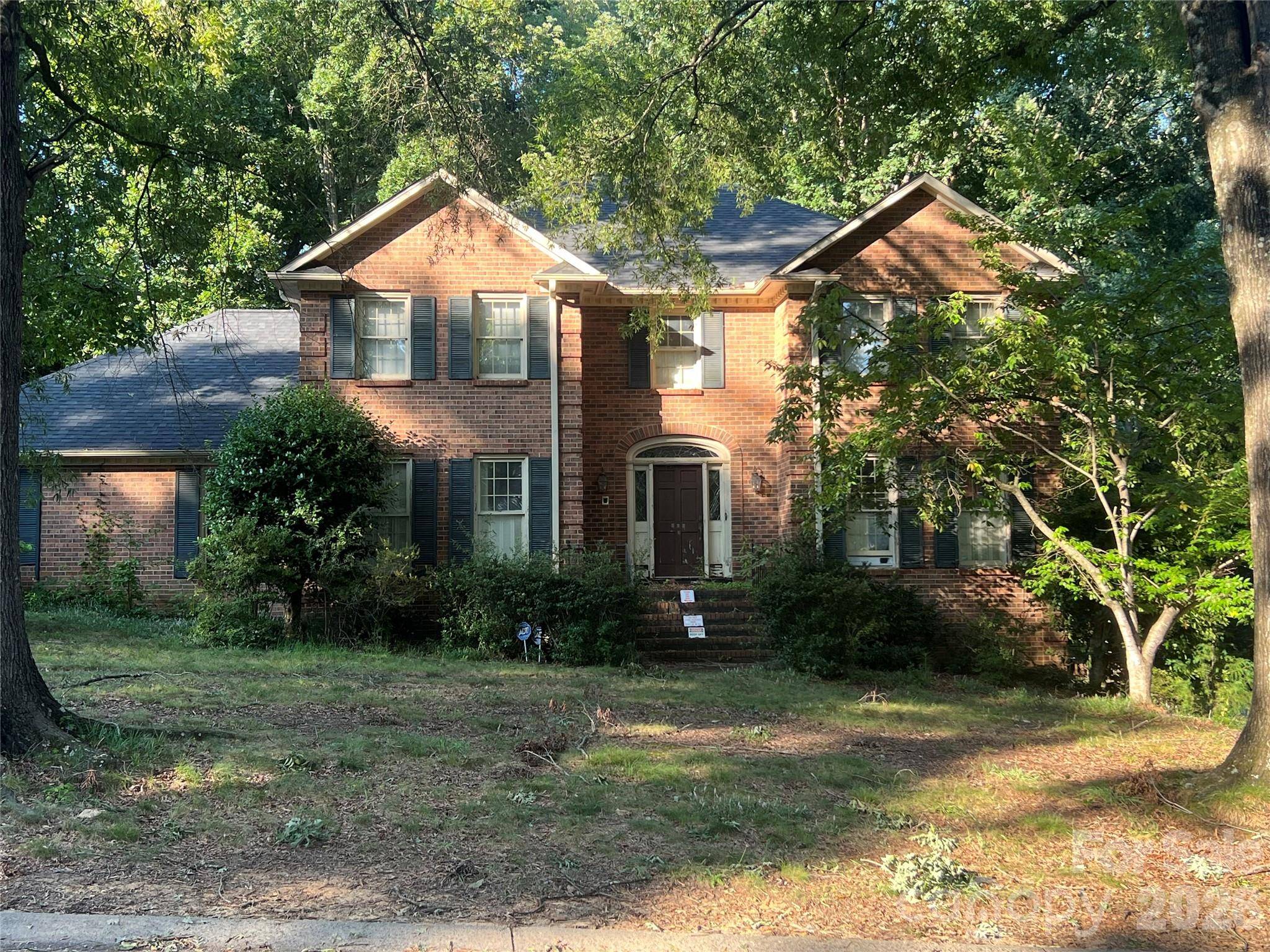 2736 Wamath DR, Charlotte, NC 28210