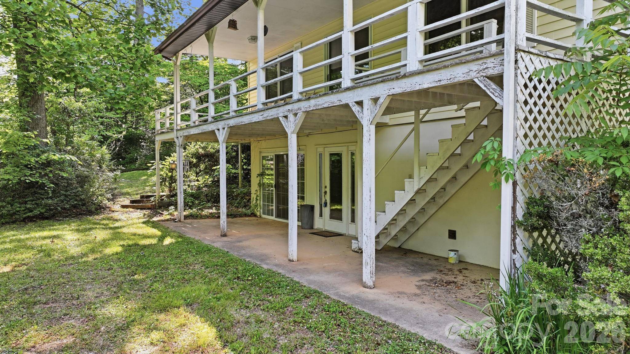 38 Pee Wee Branch BR, Sylva, NC 28779