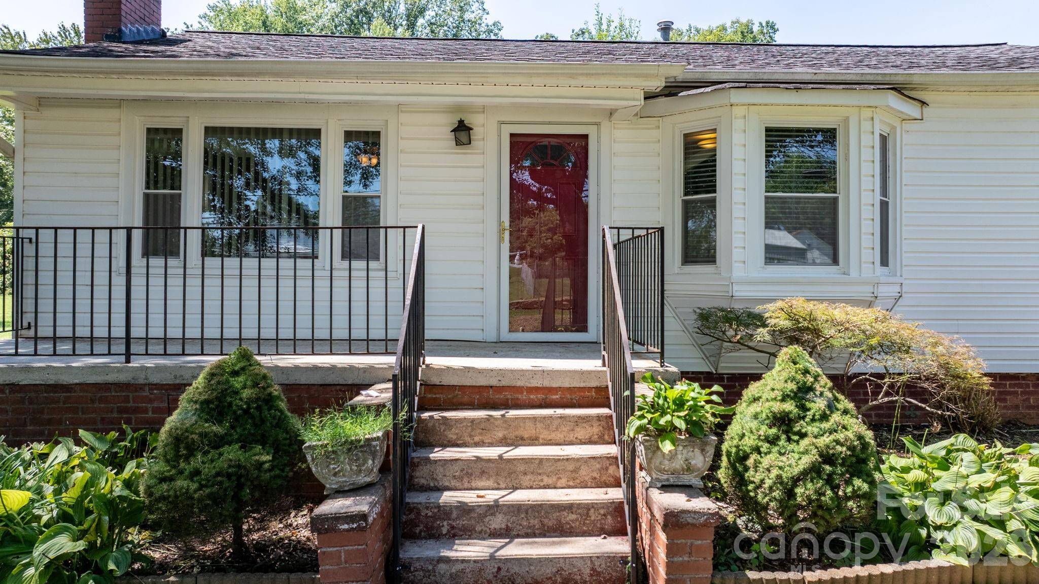 414B Old NC 18 HWY, Morganton, NC 28655