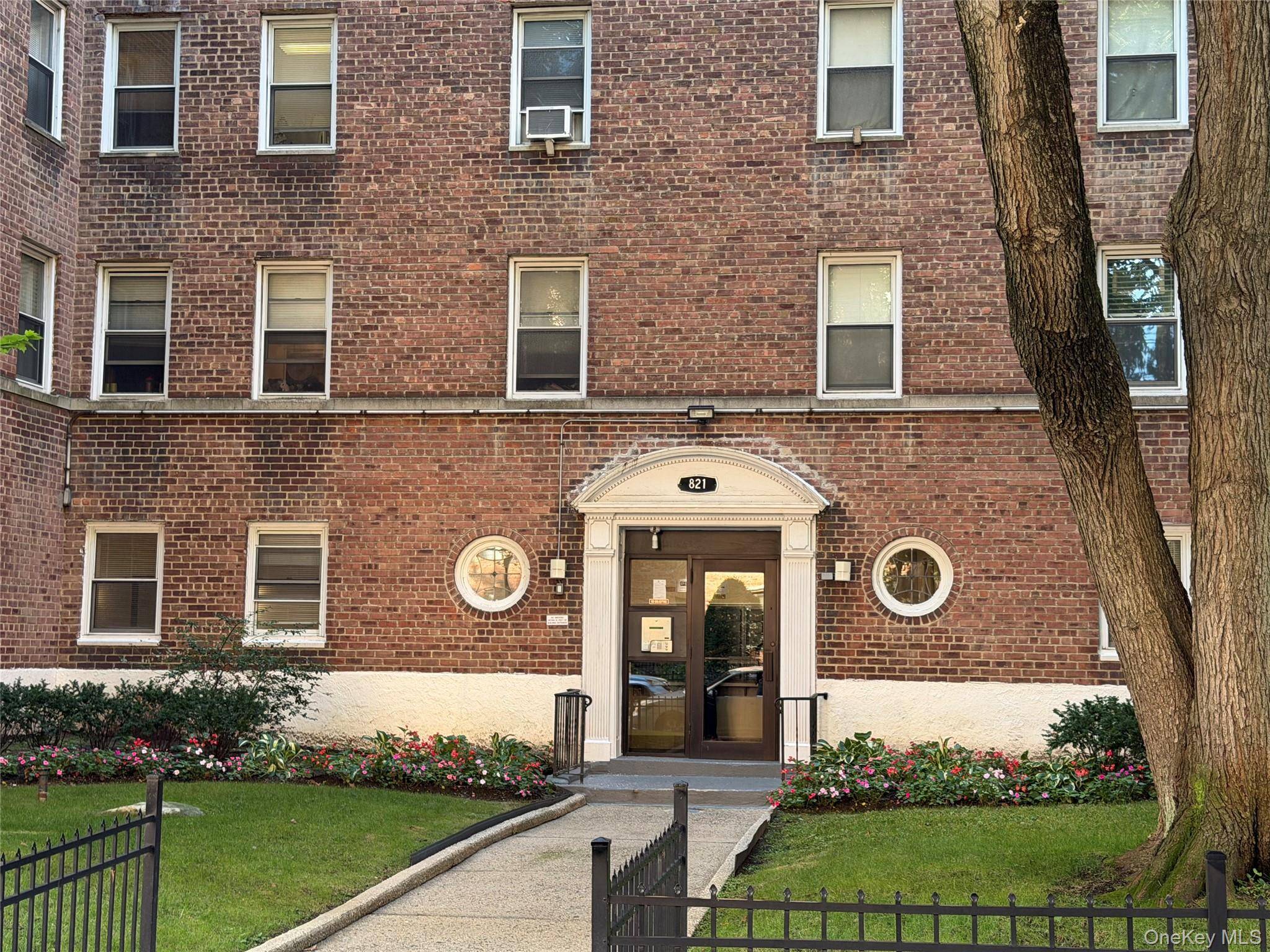821 Bronx River RD #BG, Bronxville, NY 10708