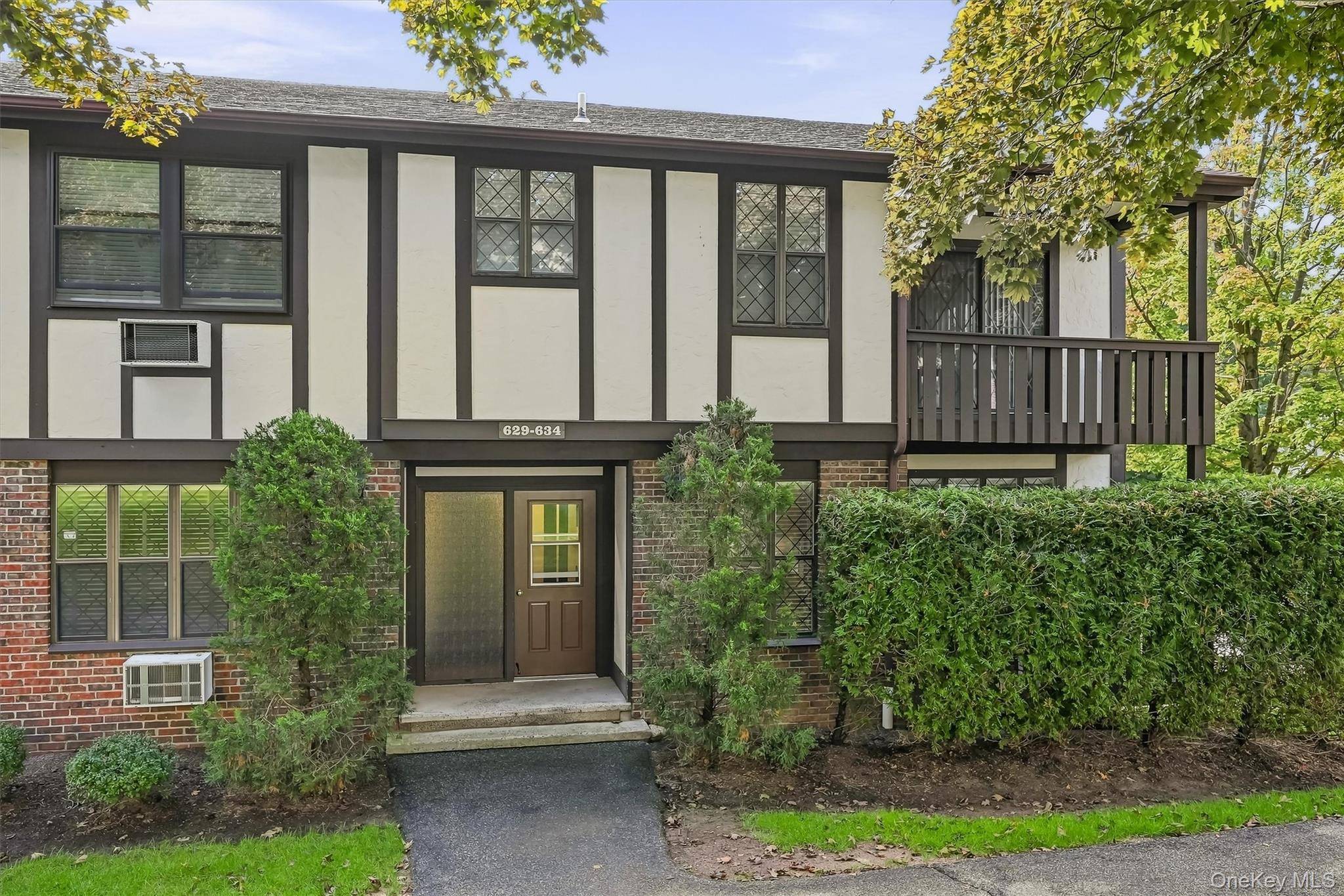 631 Sierra Vista LN, Valley Cottage, NY 10989