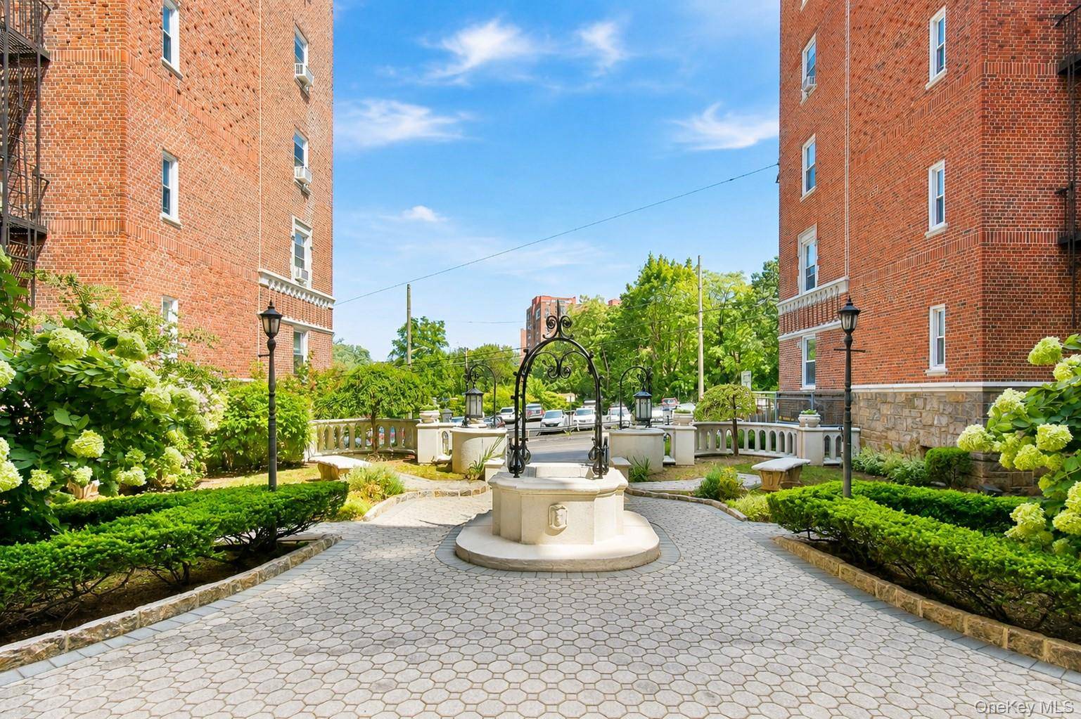 60 W Broad ST #1L, Fleetwood, NY 10552