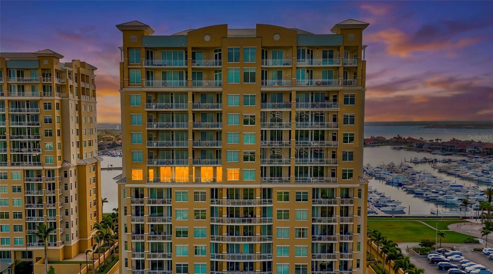 130 RIVIERA DUNES WAY #804, Palmetto, FL 34221