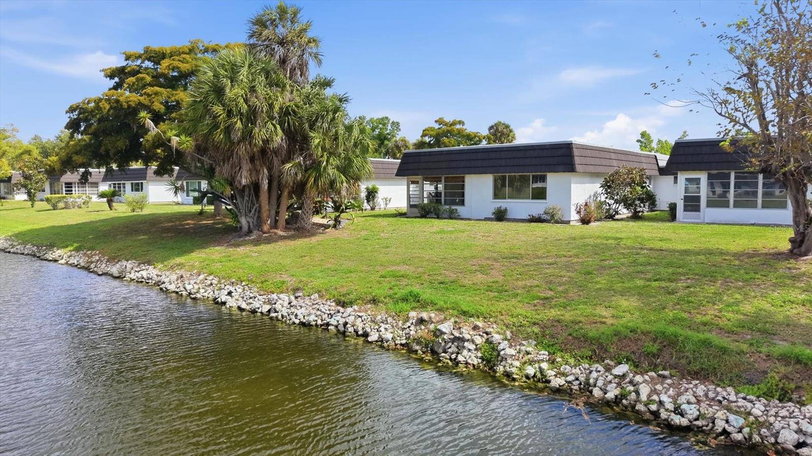 3960 LAKESIDE RD #156, Sarasota, FL 34232