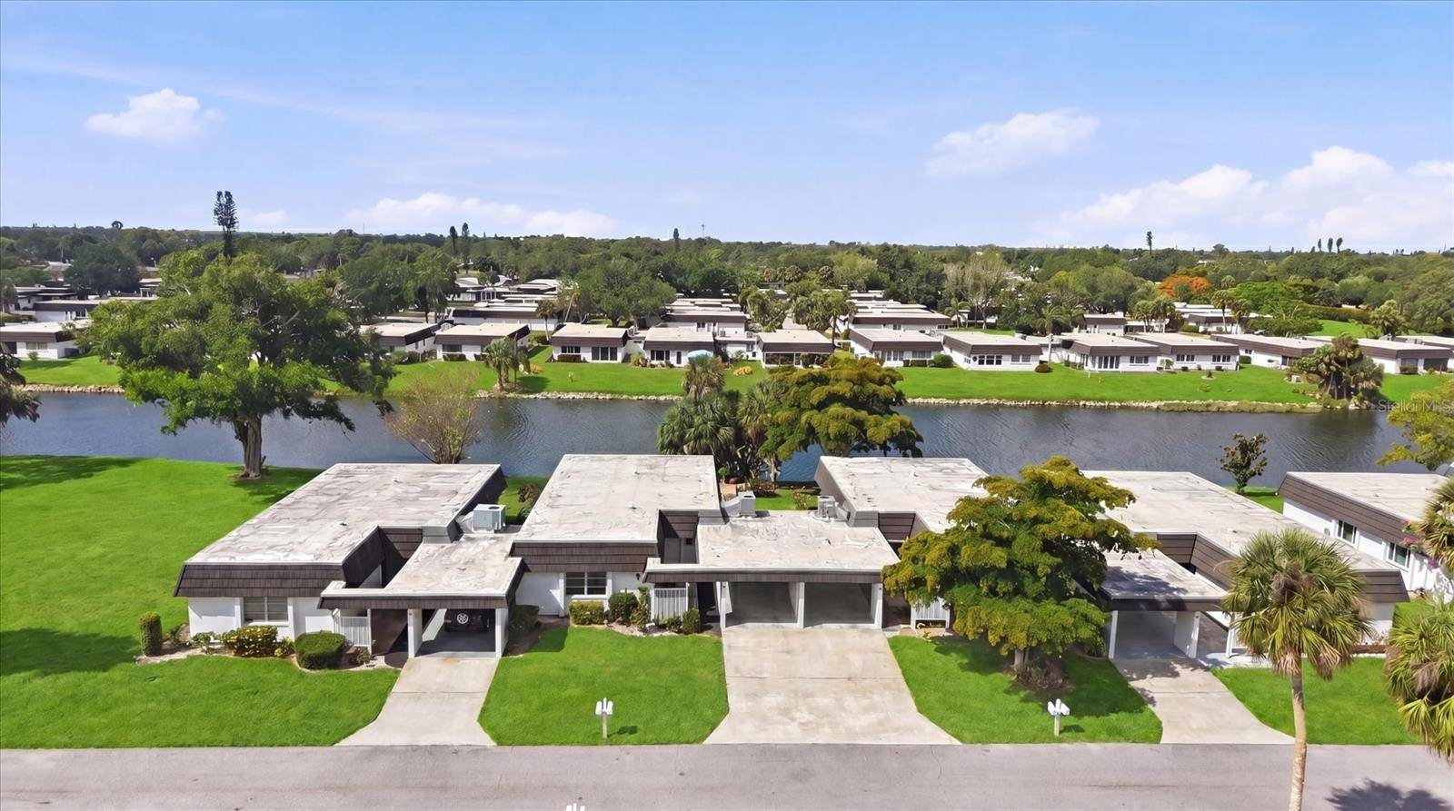 3960 LAKESIDE RD #156, Sarasota, FL 34232