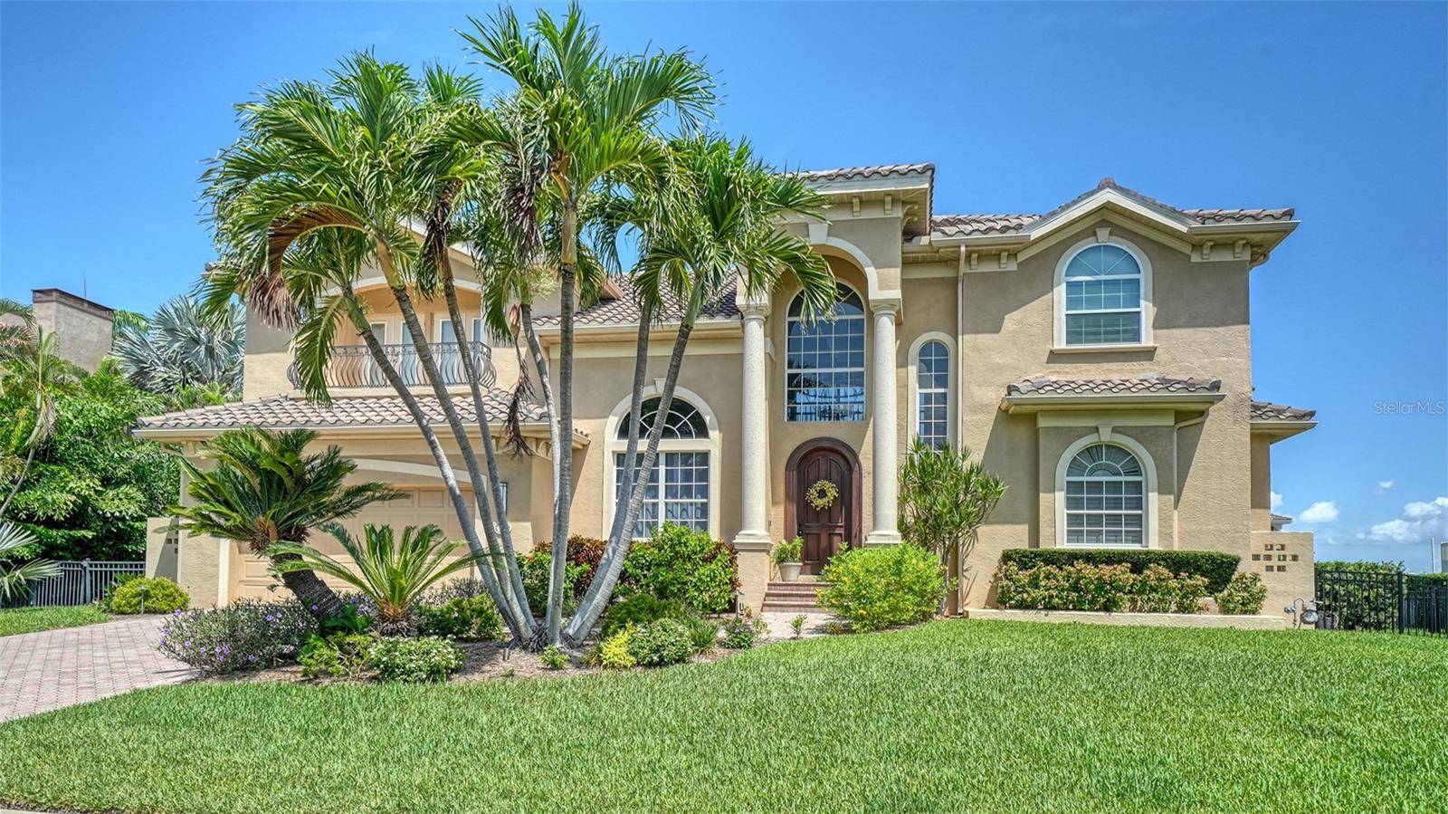657 HALYARD LN, Longboat Key, FL 34228