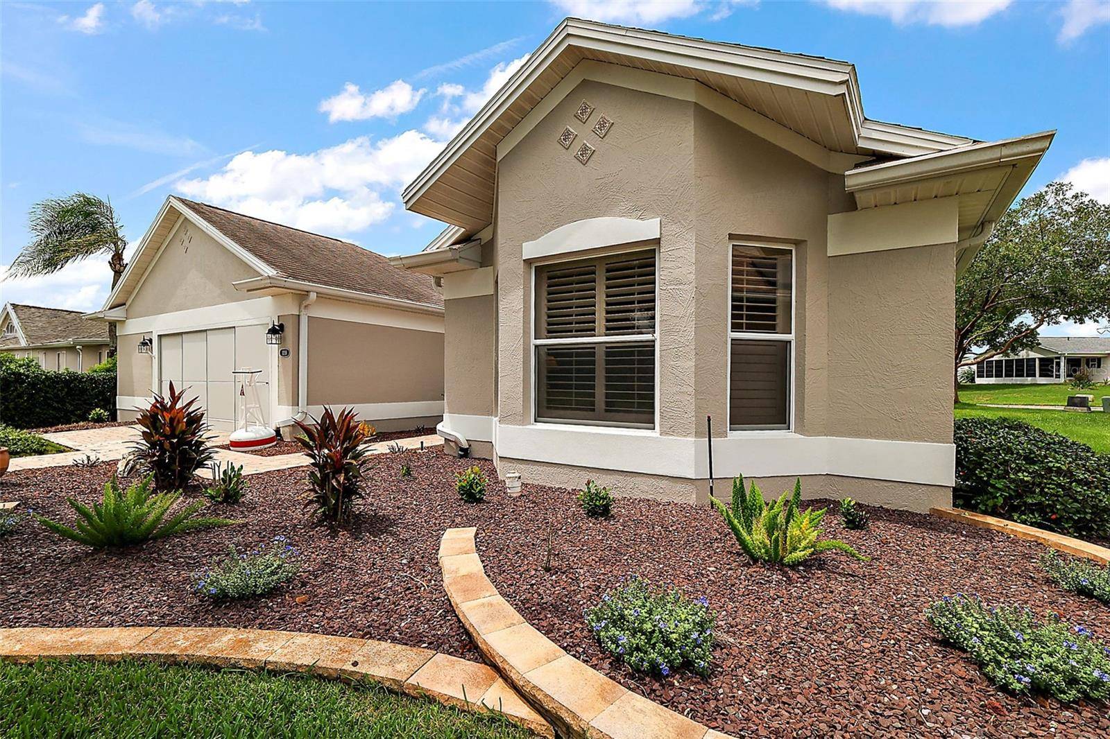 1218 CAMERO DR, Lady Lake, FL 32159