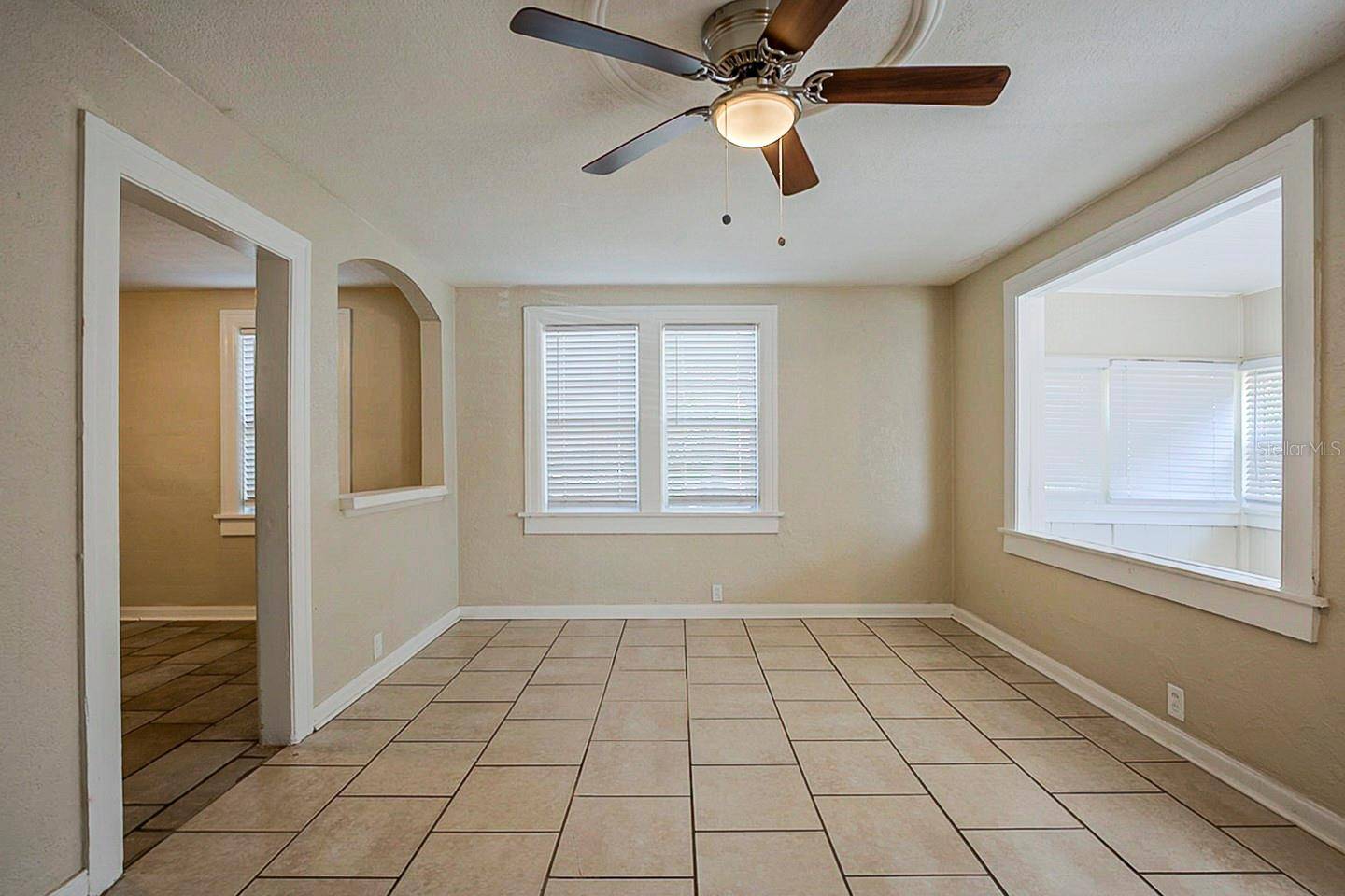 2011 10TH ST S, St Petersburg, FL 33705