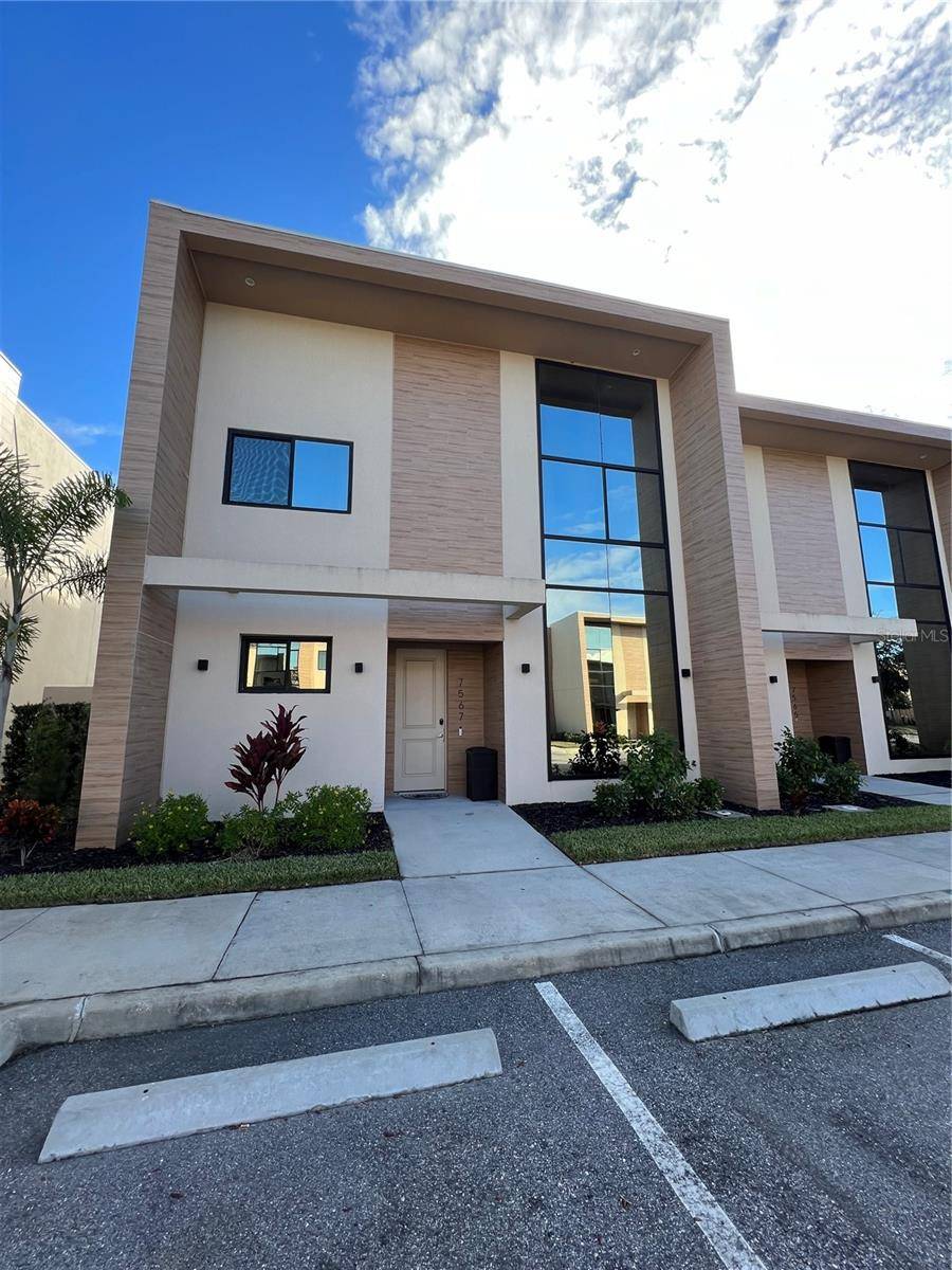 7465 BLEECKER LN, Kissimmee, FL 34747