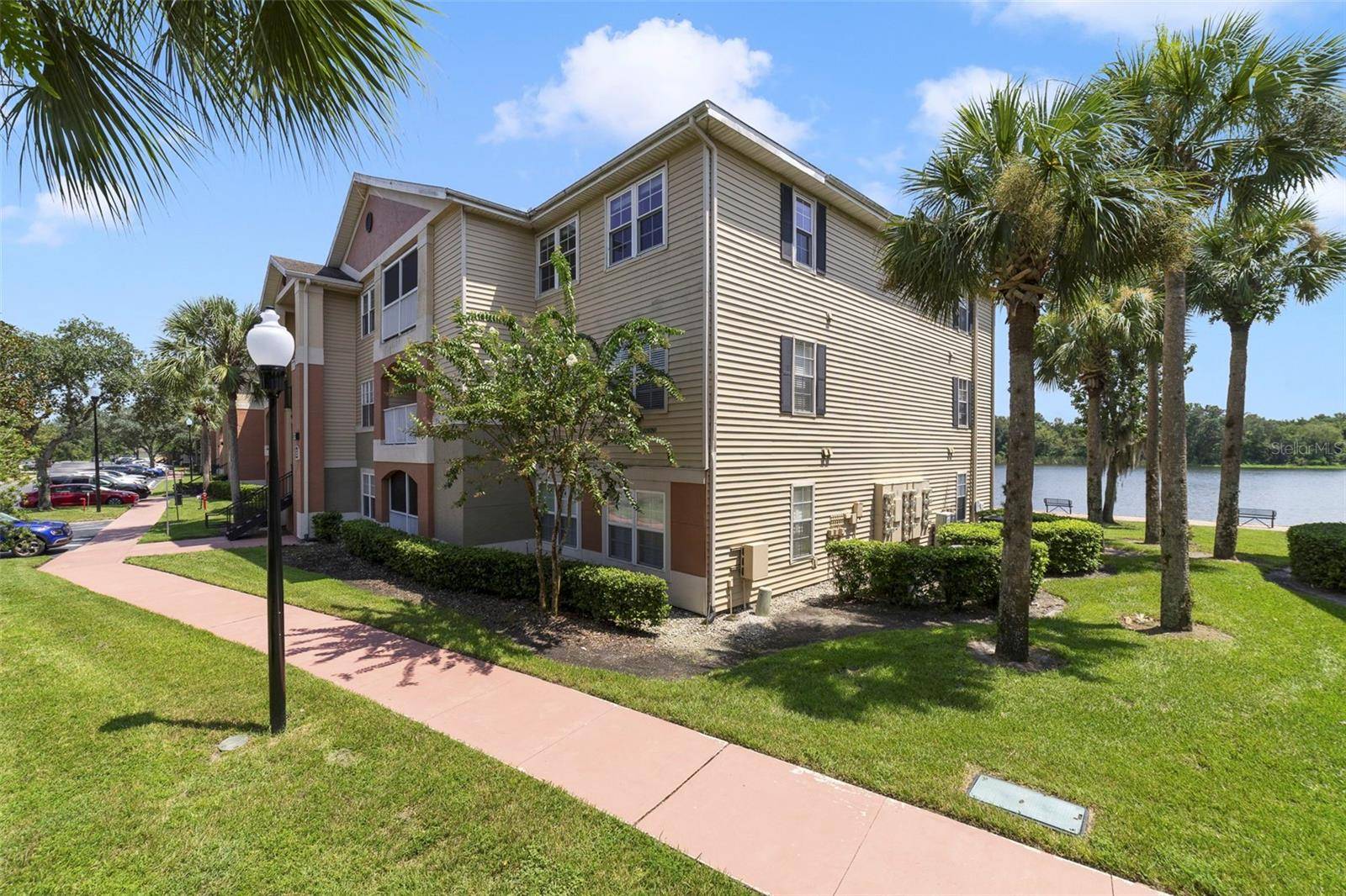 1939 SUMMER CLUB DR #111, Oviedo, FL 32765