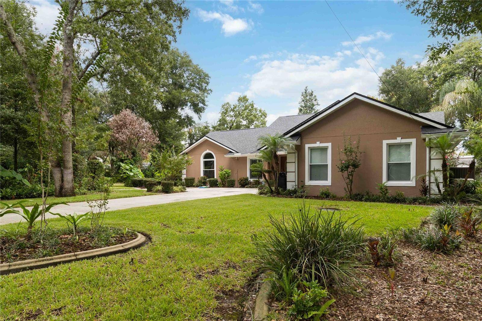 313 RIDGEWOOD ST, Altamonte Springs, FL 32701