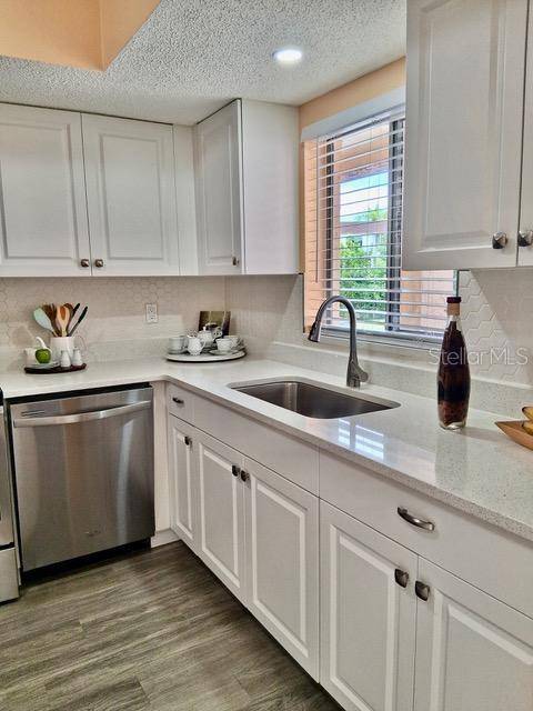 4145 HERON WAY #E-208, Bradenton, FL 34205