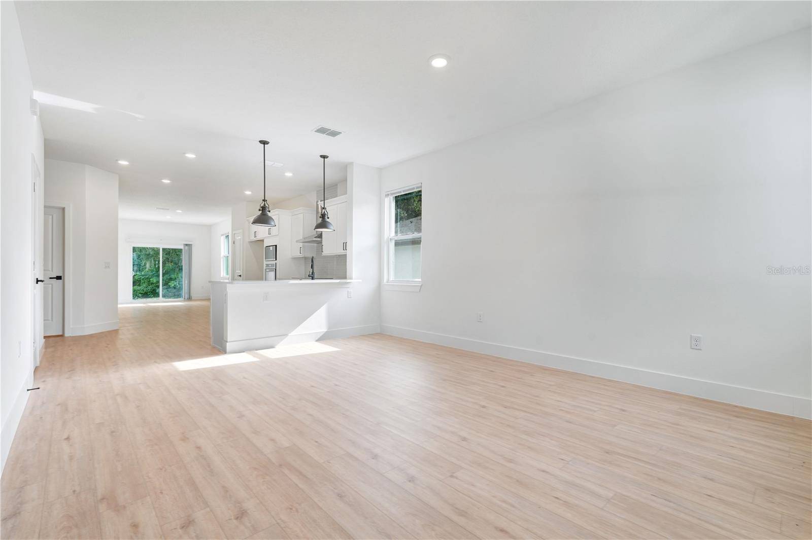 435 E 13TH ST, Apopka, FL 32703