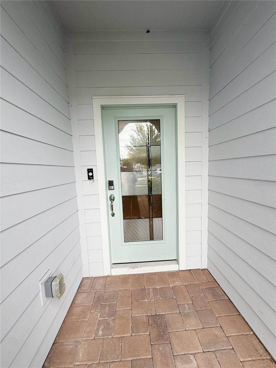 393 MEADOWLAND PT, Oviedo, FL 32765
