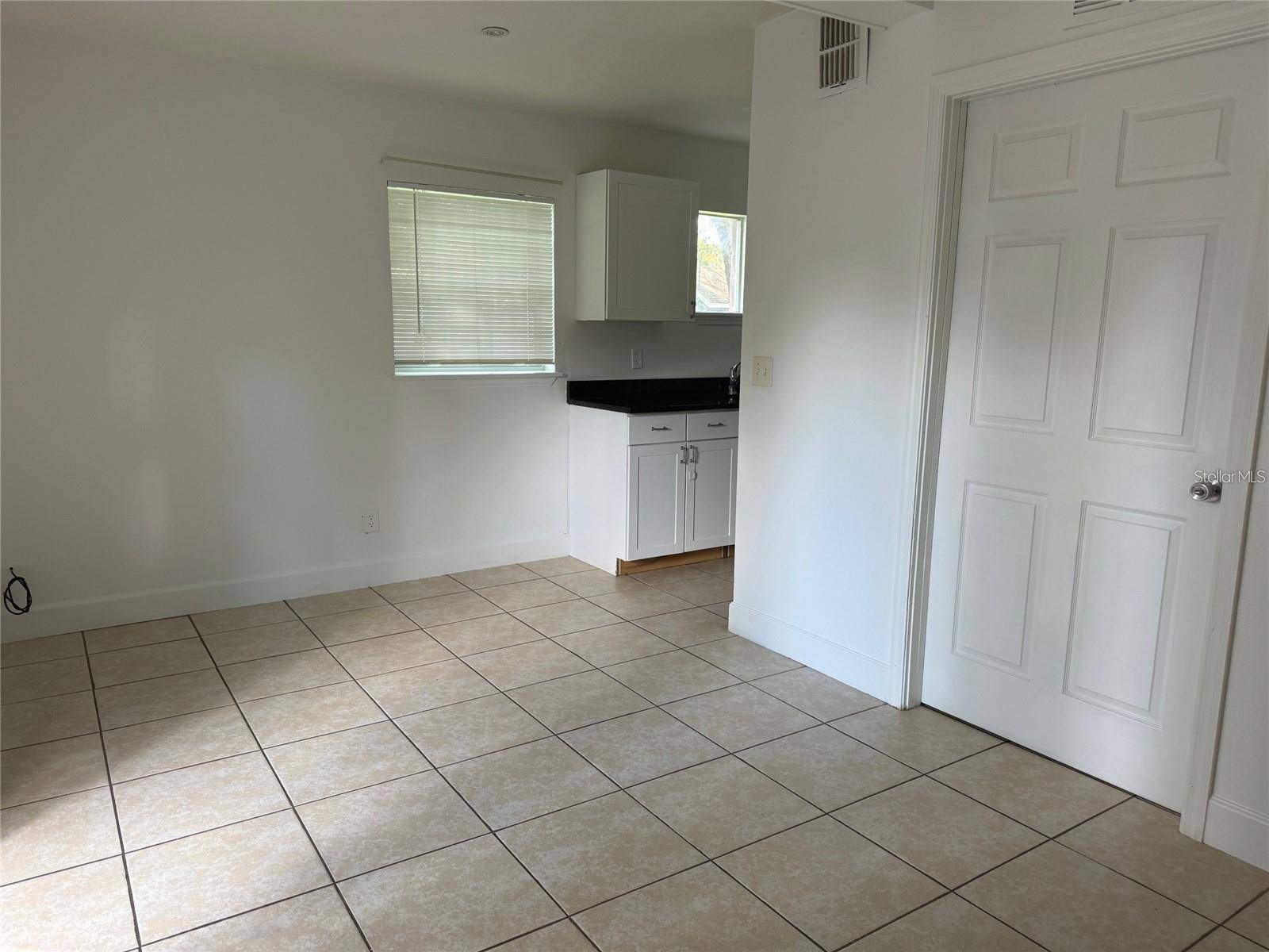 2416 S MAYER AVE #6, Orlando, FL 32806