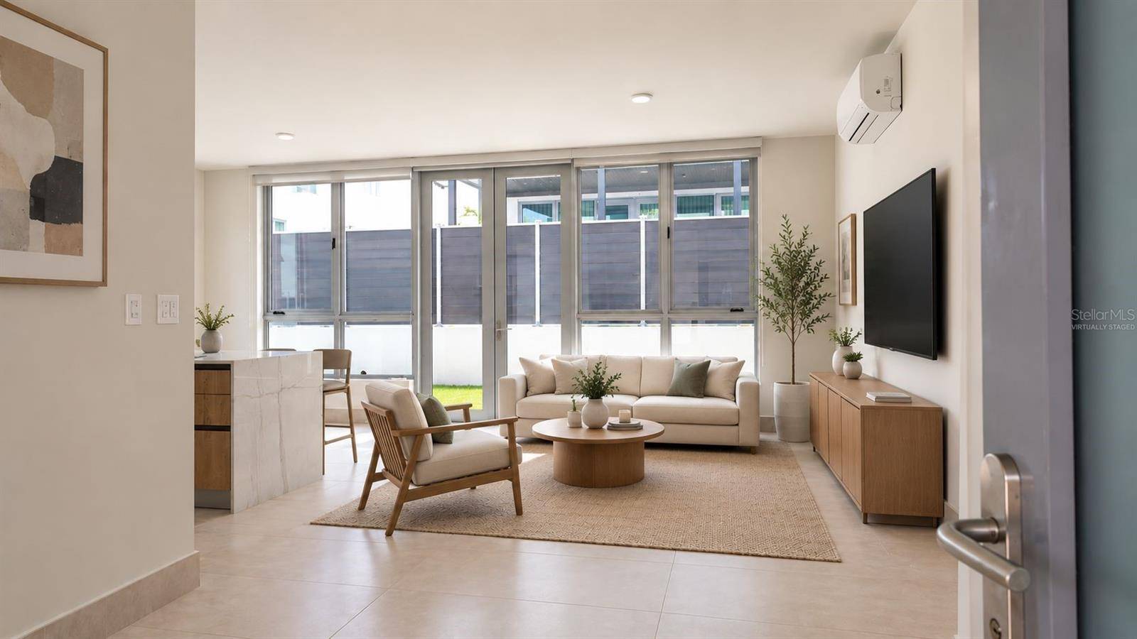 URB RIVIERA COURT #40, Bayamon, PR 00959