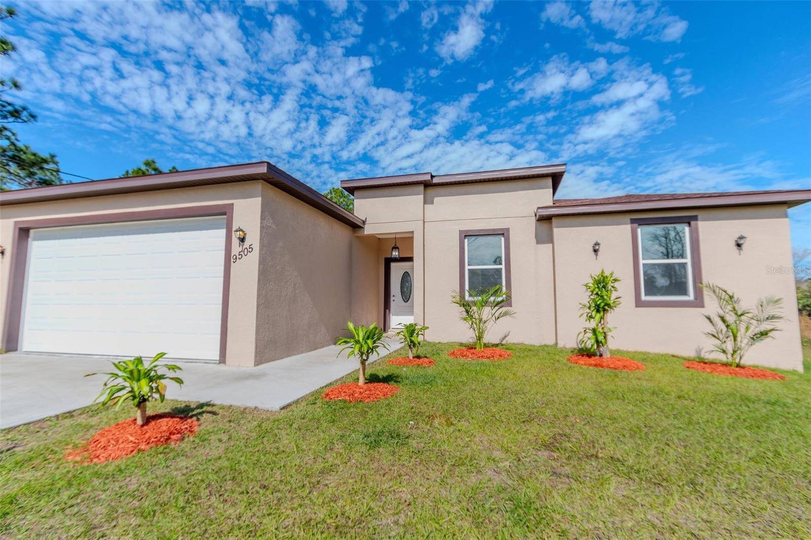 9505 LUNA DR, St Cloud, FL 34773