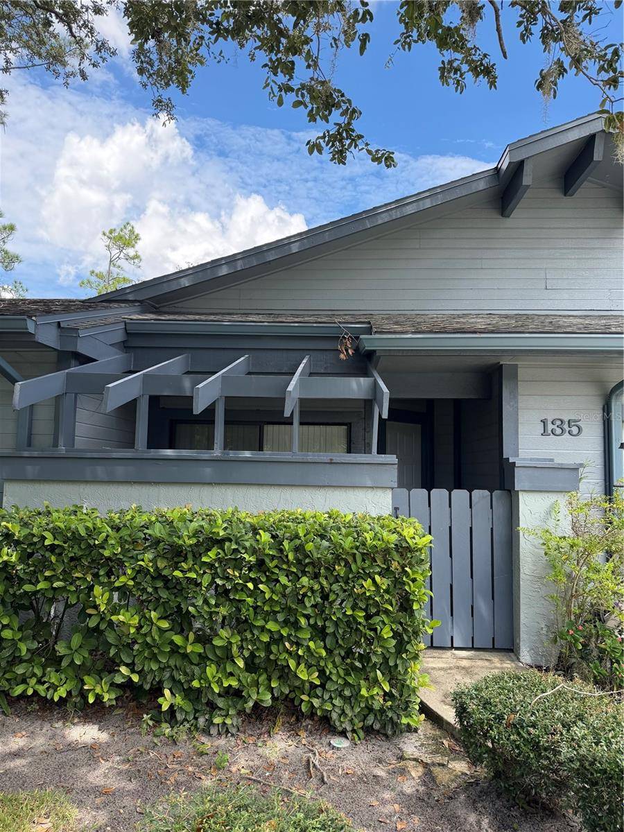 135 PINEWINDS BLVD, Oldsmar, FL 34677