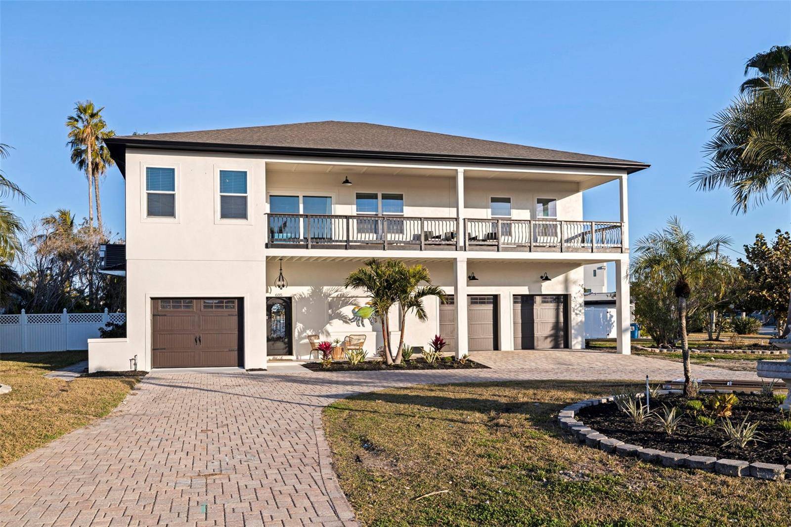 605 115TH AVE, Treasure Island, FL 33706