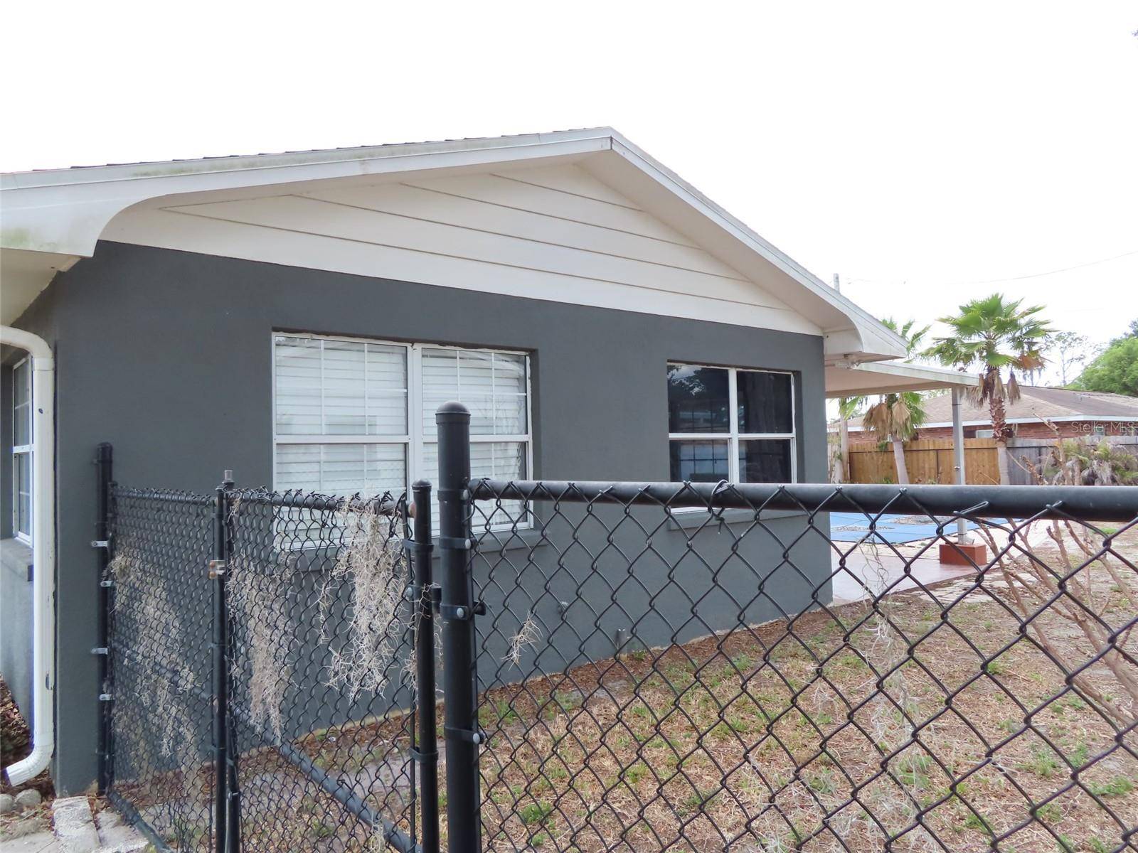 5702 JACARANDA AVE, Lakeland, FL 33809