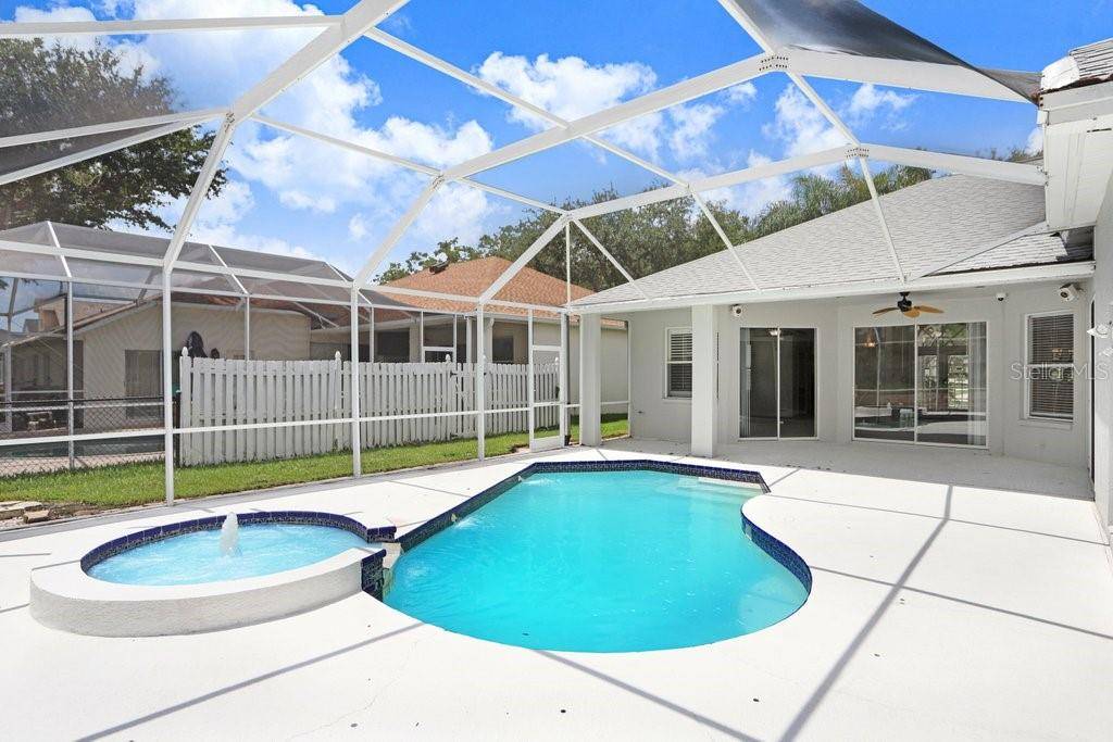 10227 QUAILS LANDING AVE, Tampa, FL 33647
