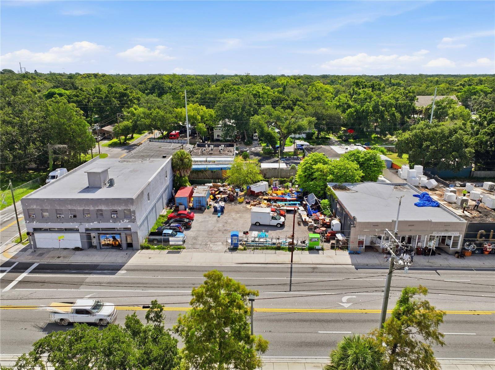 8145 N NEBRASKA AVE, Tampa, FL 33604