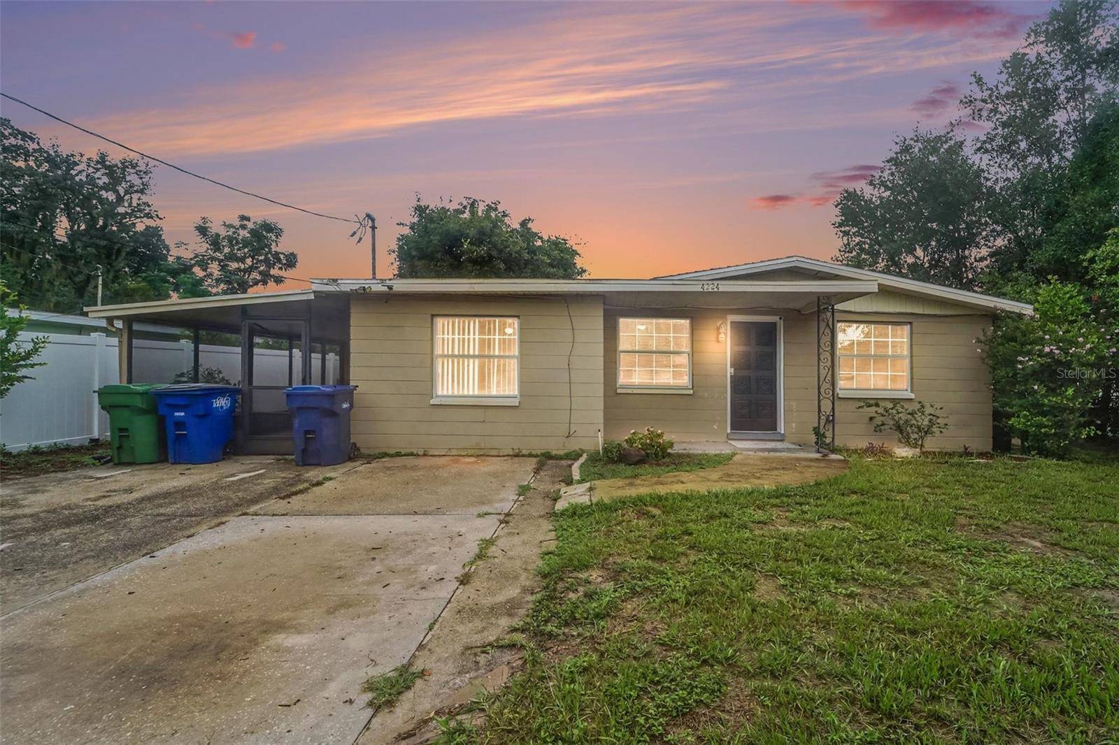 4224 E REGNAS AVE, Tampa, FL 33617