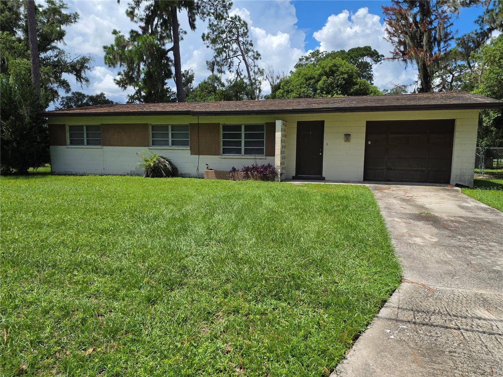 1103 N CRYSTAL TER, Plant City, FL 33563