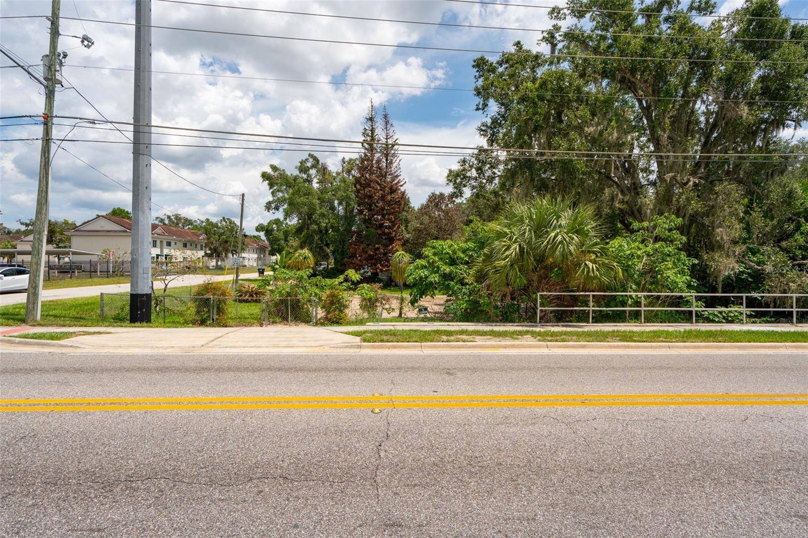 1305 CLARCONA RD, Apopka, FL 32703