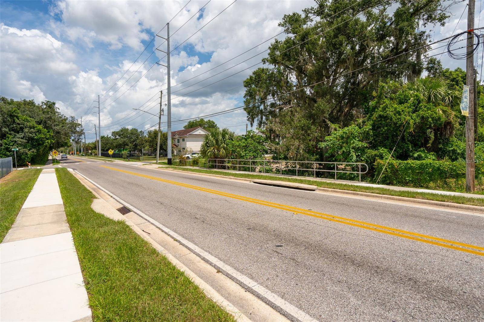 1305 CLARCONA RD, Apopka, FL 32703
