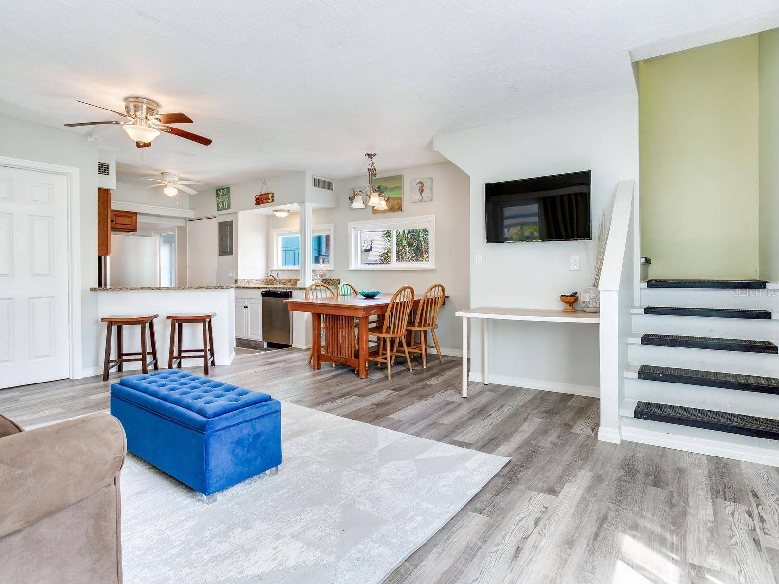 120 93RD AVE, Treasure Island, FL 33706