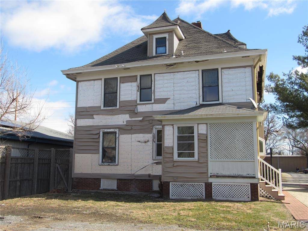 268 N Broad ST, Carlinville, IL 62626