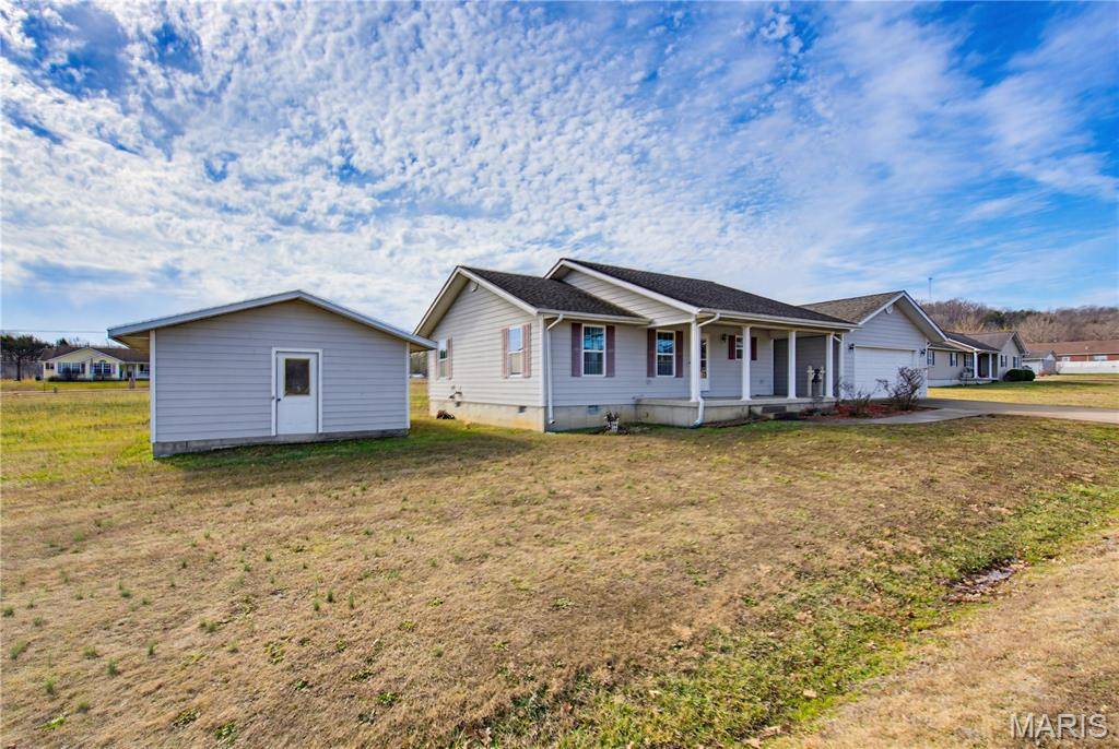 113 Dogwood LN, Piedmont, MO 63957