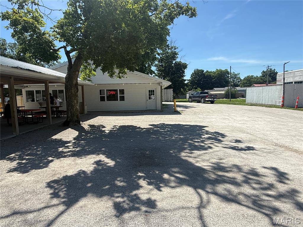 212 S Washington ST, Bunker Hill, IL 62014