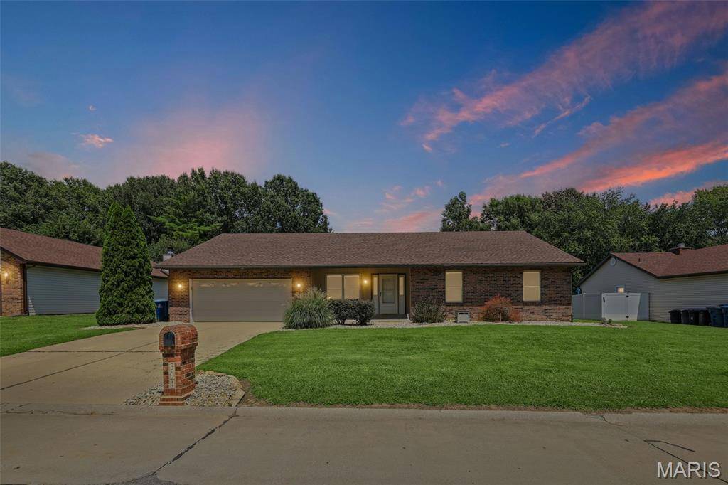 304 Brian DR, Swansea, IL 62226