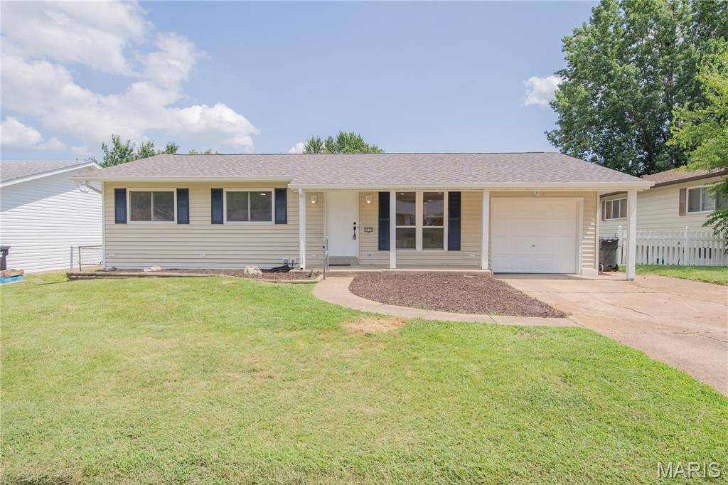 4532 Conleth DR, Oakville, MO 63129