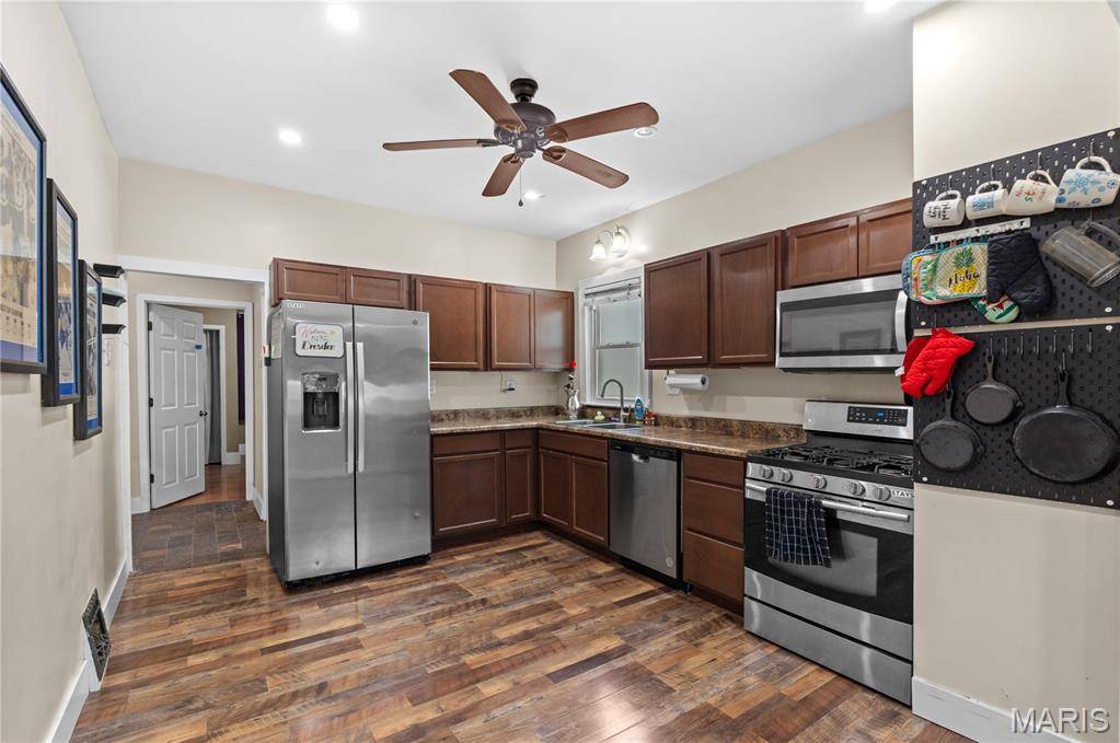 5132 Dresden AVE, St Louis, MO 63116