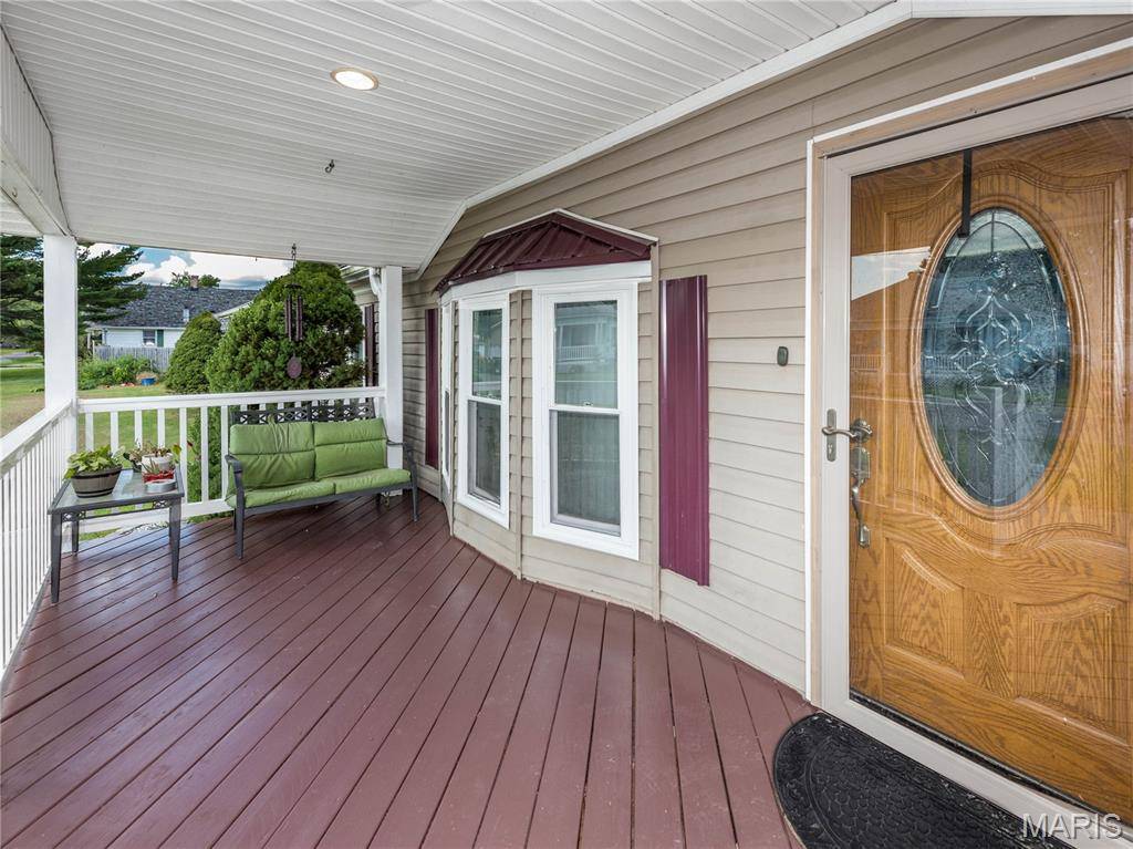 112 Schmidt ST, Wilsonville, IL 62093