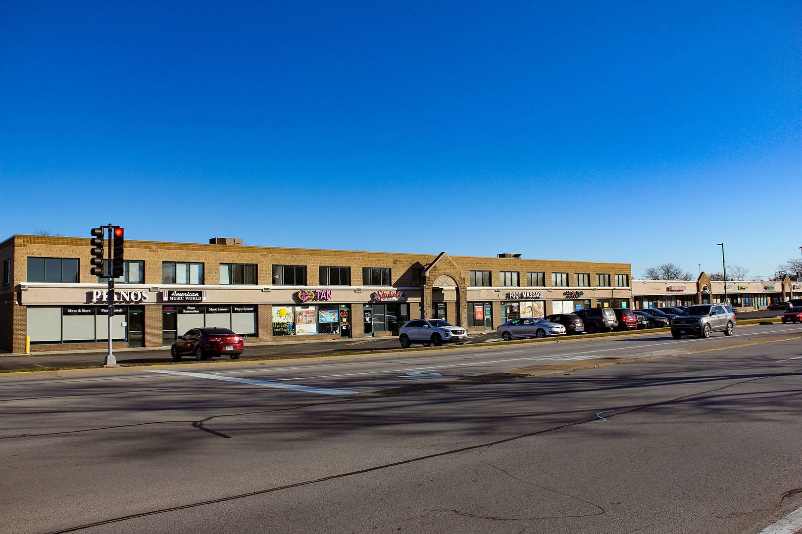 559 N York ST, Elmhurst, IL 60126