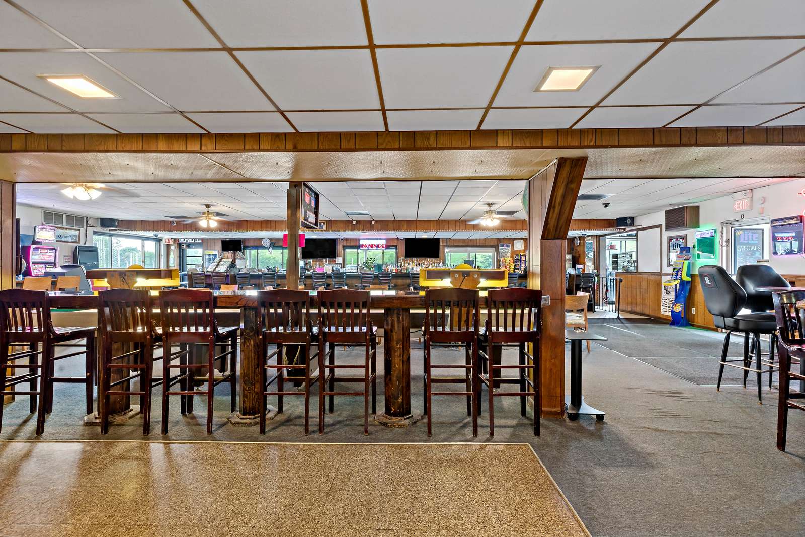 14042 S Croissant DR, Burnham, IL 60633