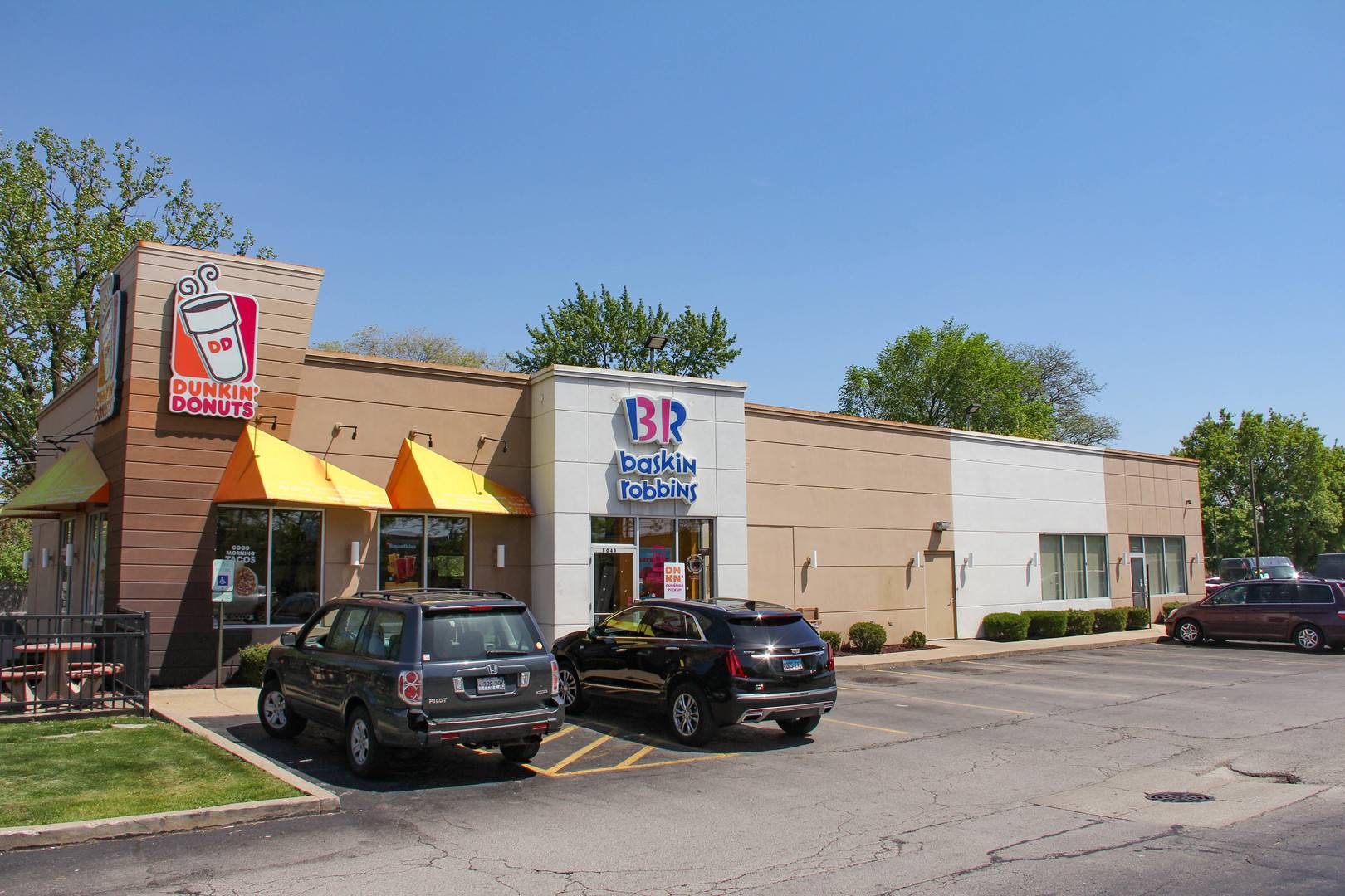 8051 S Harlem AVE, Burbank, IL 60459