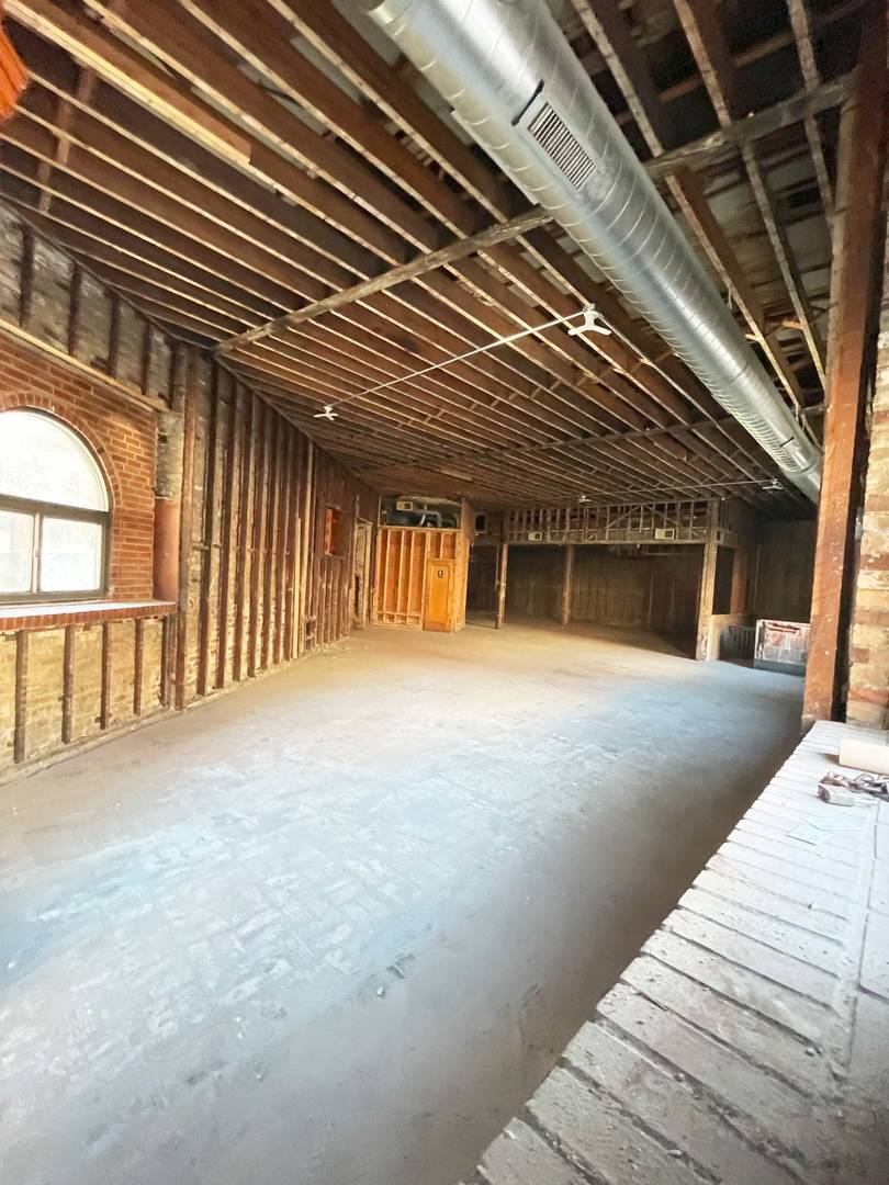 2320 N Milwaukee AVE, Chicago, IL 60647