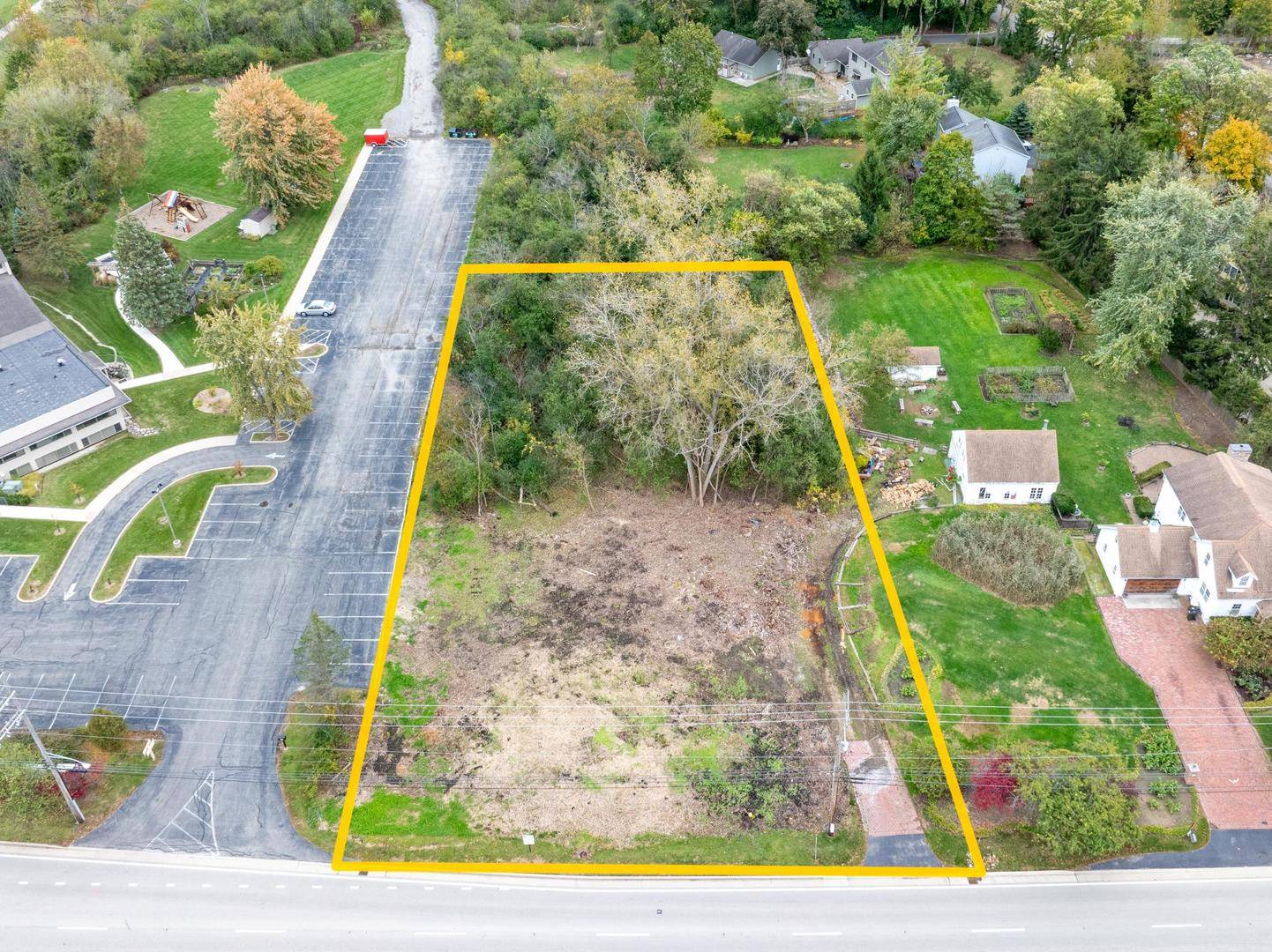254 S St. Mary's RD, Green Oaks, IL 60048