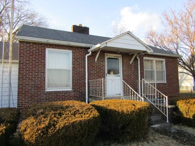 423 3rd ST, Rosiclare, IL 62982