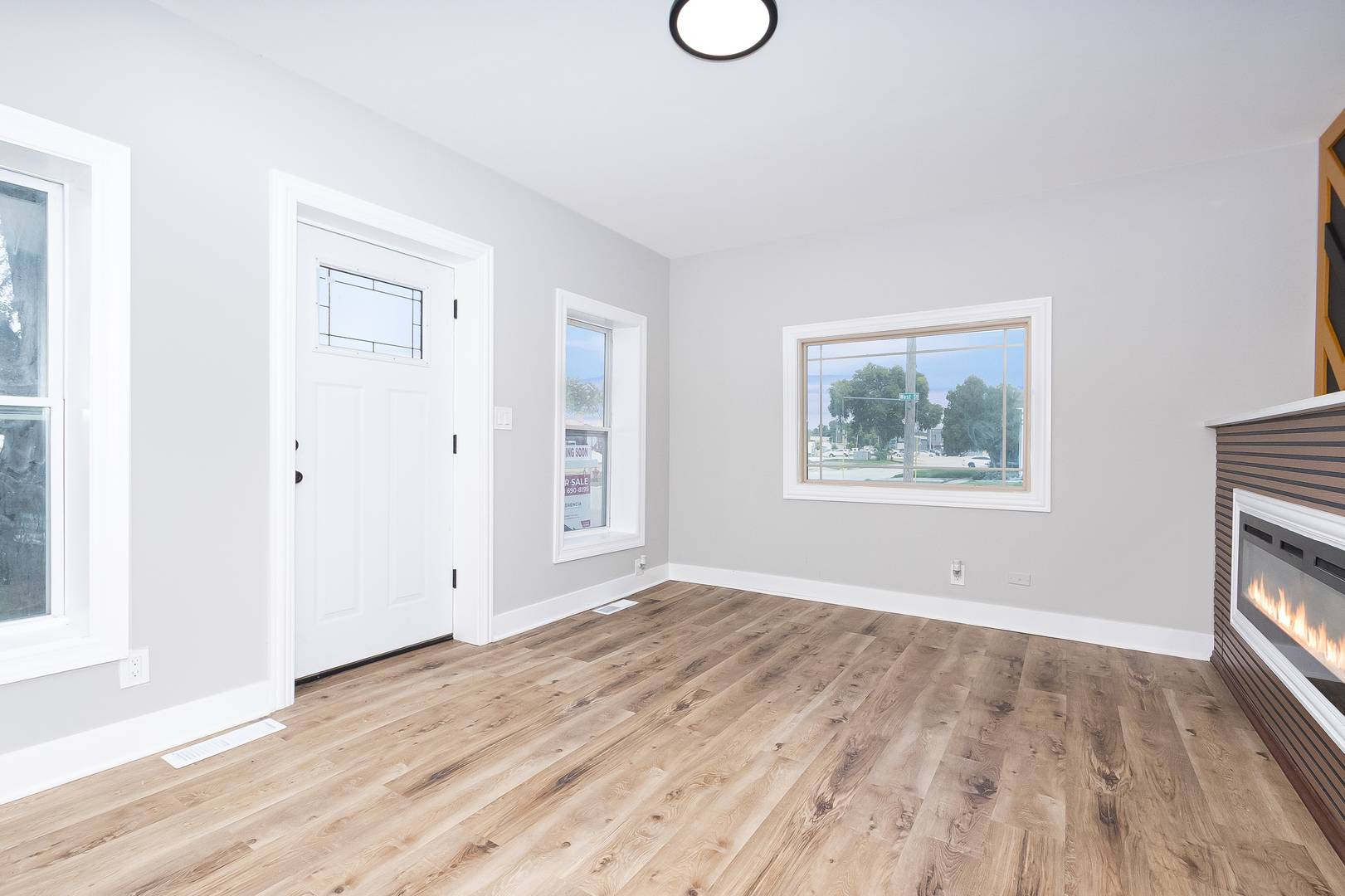 201 W John ST, Plano, IL 60545