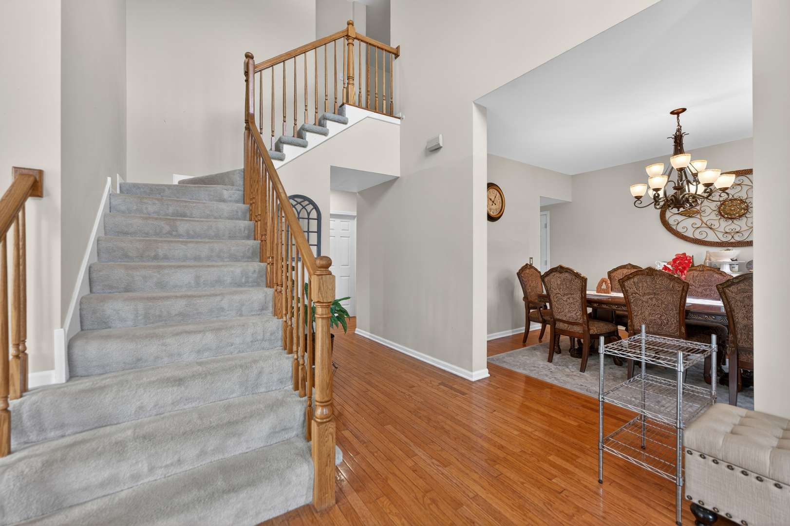 5701 CARIBOU LN, Hoffman Estates, IL 60192